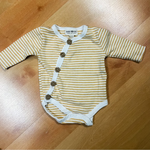 Rabbit & Bear Gold & White Striped 2-Piece Outfit Gender Neutral Baby Size 0-3M - Picture 3 of 8